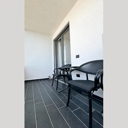 Luxury - Sea View Apartmán Durrës